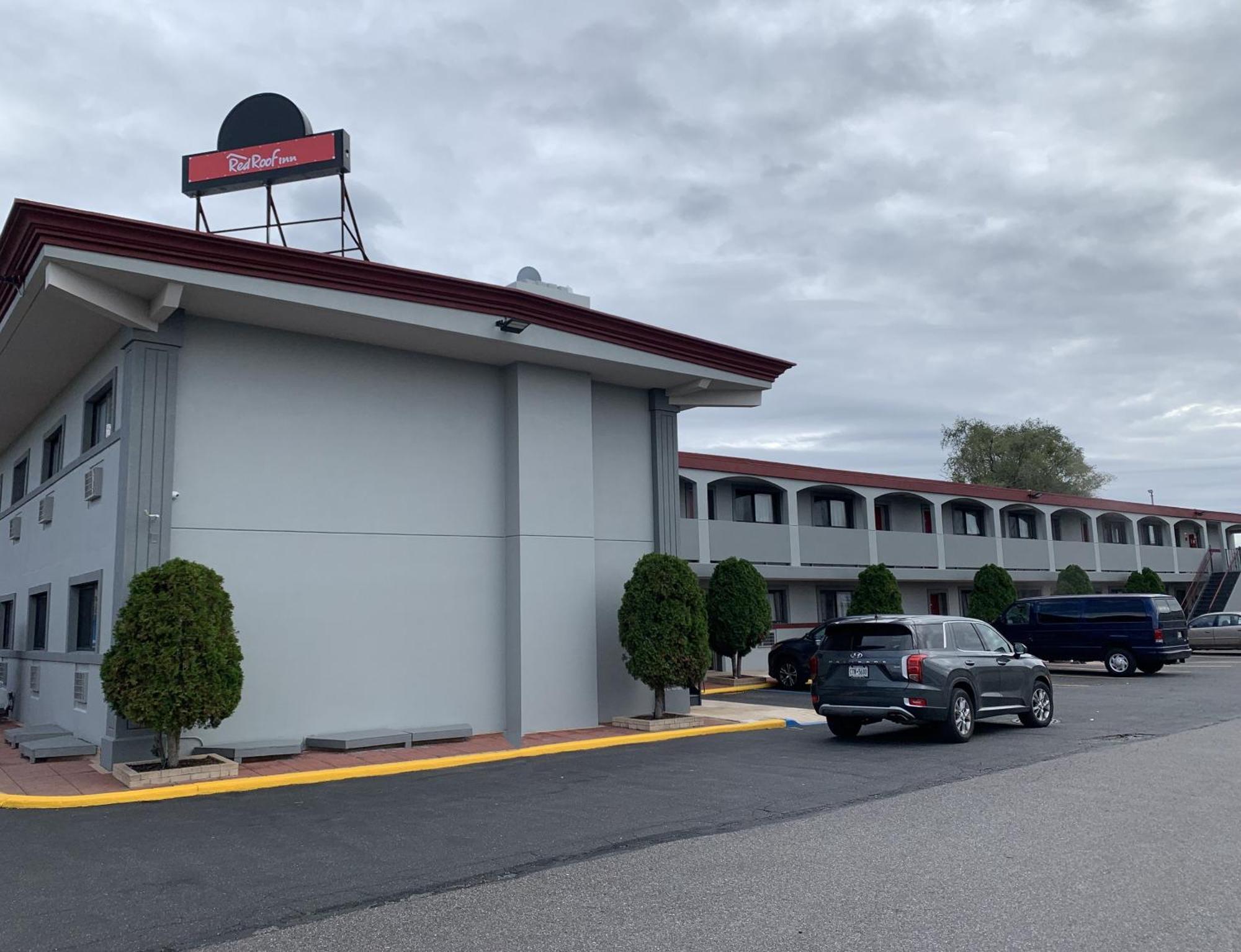 Red Roof Inn Copiague Exterior photo